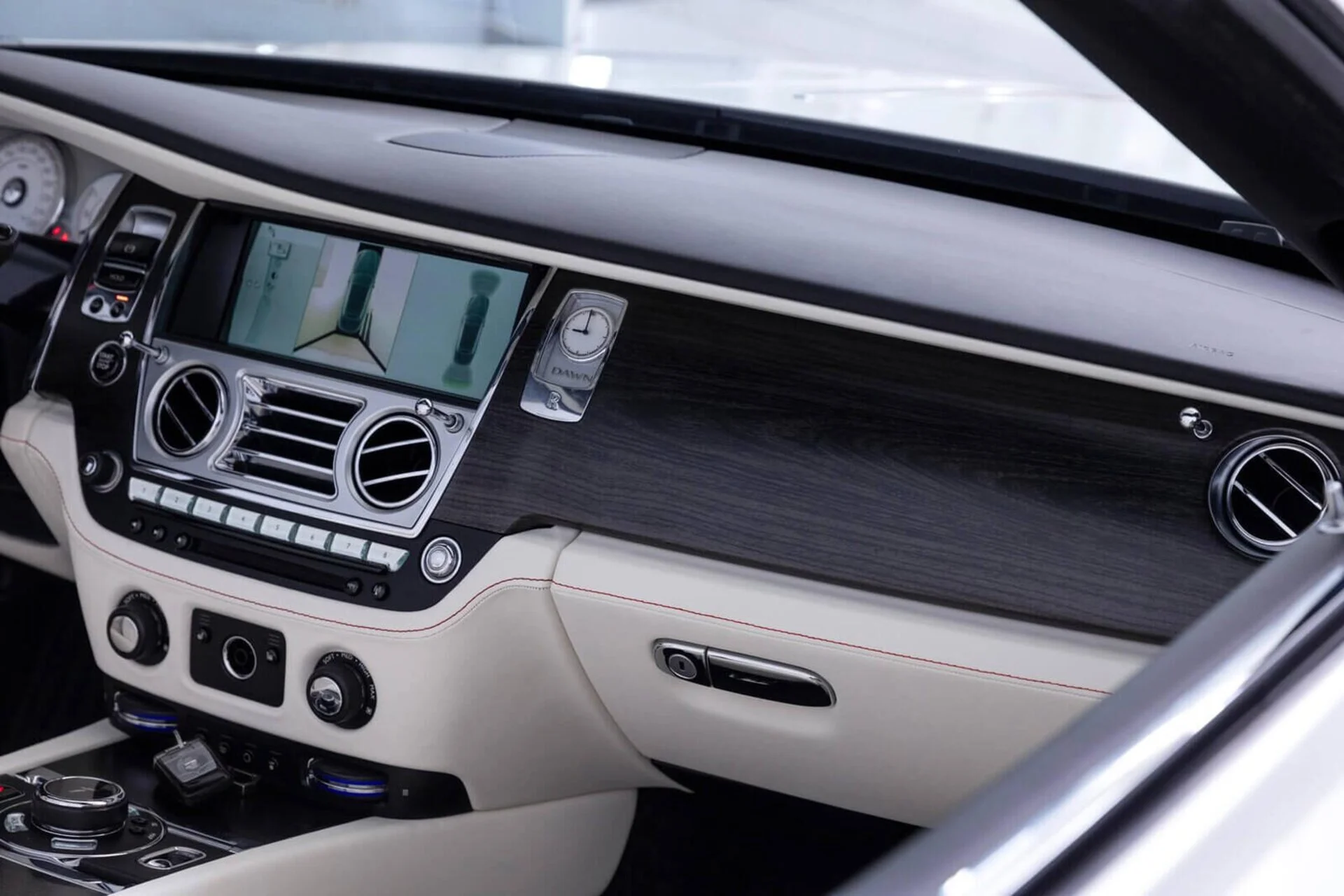 ROLLS ROYCE interior 7